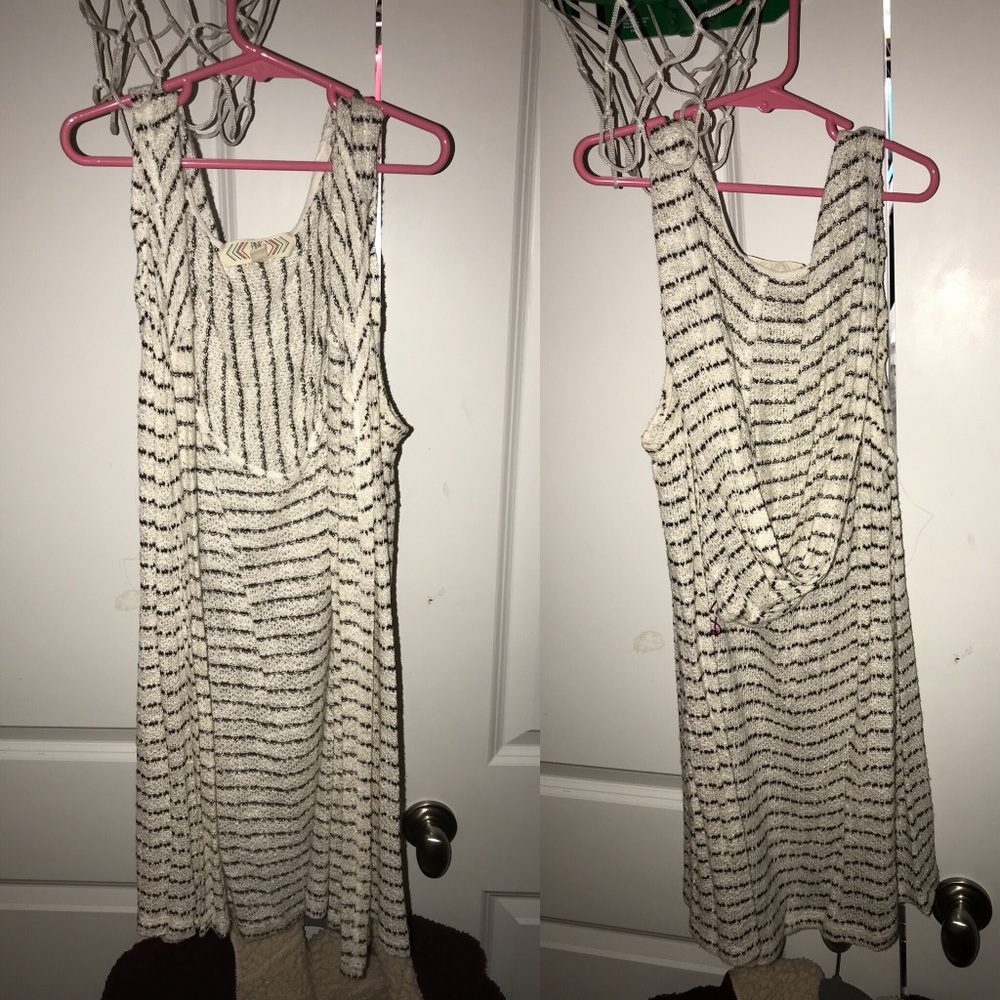 Sleeveless Open Sweater